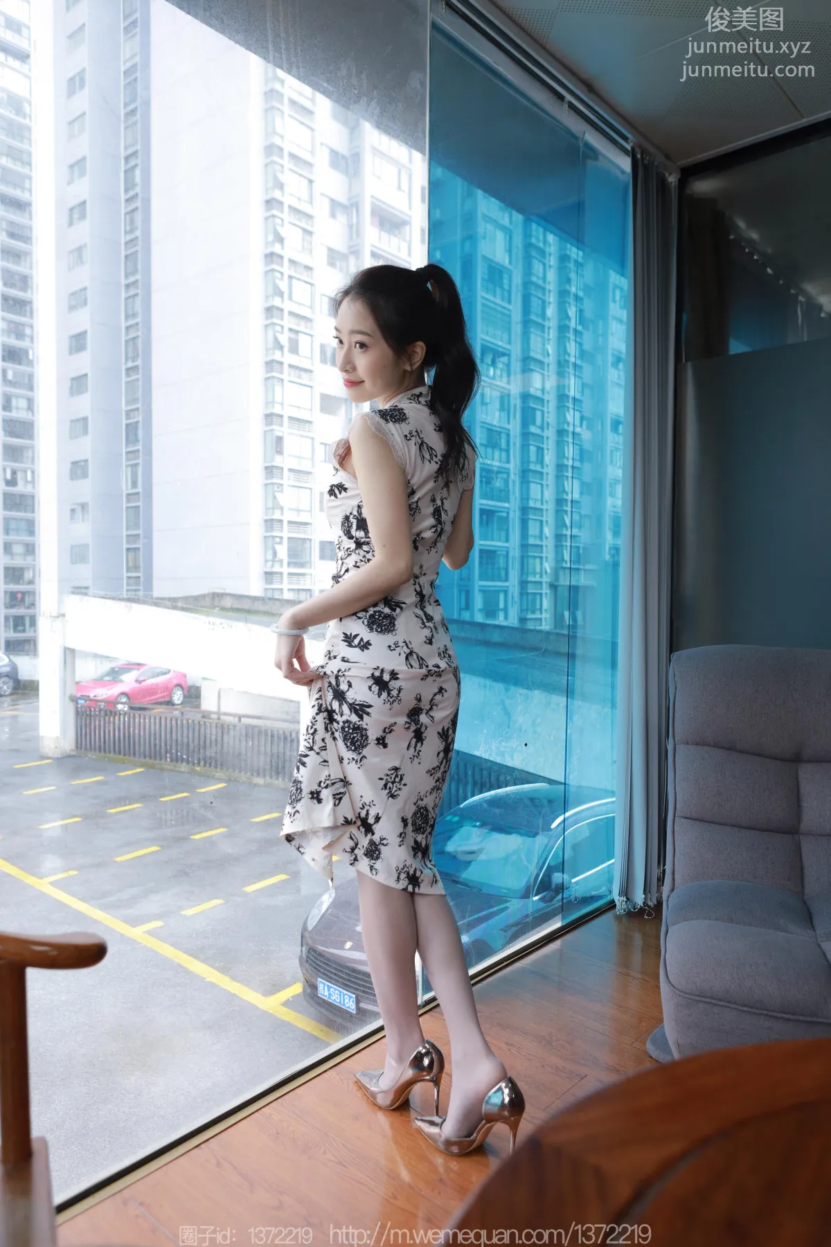 [IESS异思趣向] 2023.04.25 丝享家 1432 小婕《灰斯旗袍》[85P] page 78