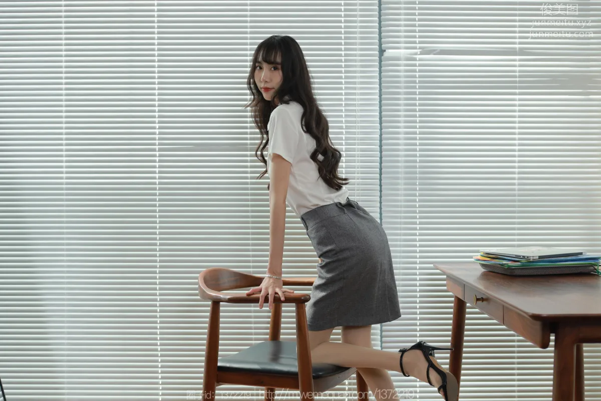 [IESS异思趣向] 2023.05.11 丝享家 1448 团团《粉色美甲》[90P] page 22