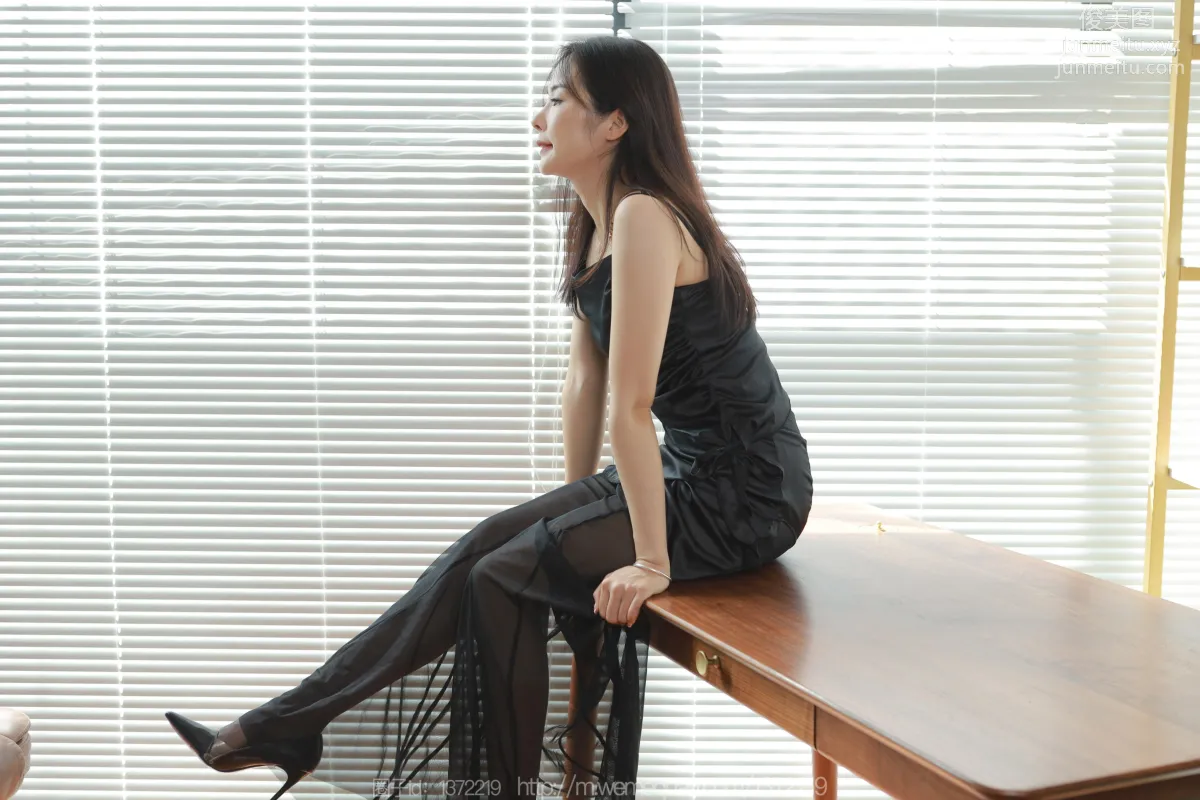 [IESS异思趣向] 2023.07.12 丝享家 1478 小金《黑色蒙娜丽莎》[84P] page 44