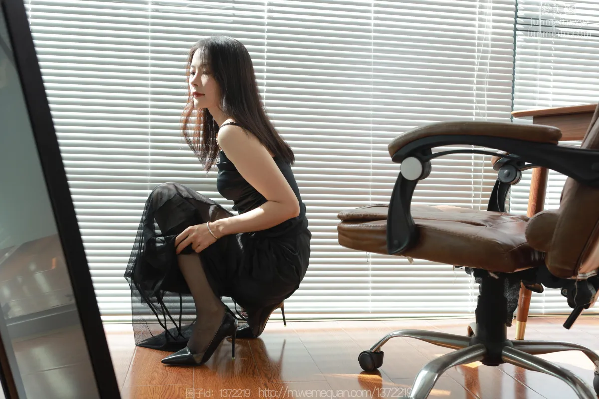 [IESS异思趣向] 2023.07.12 丝享家 1478 小金《黑色蒙娜丽莎》[84P] page 76