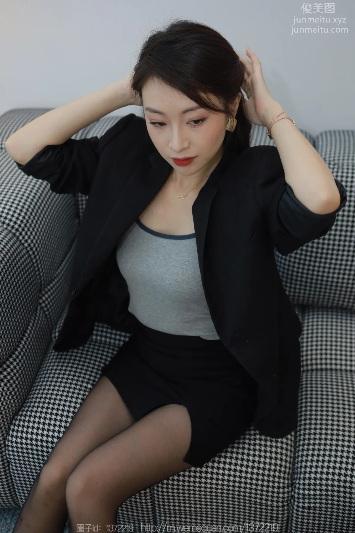 [IESS异思趣向] 2023.07.27 丝享家 1491 小婕《黑金高跟鞋》[82P] page 82