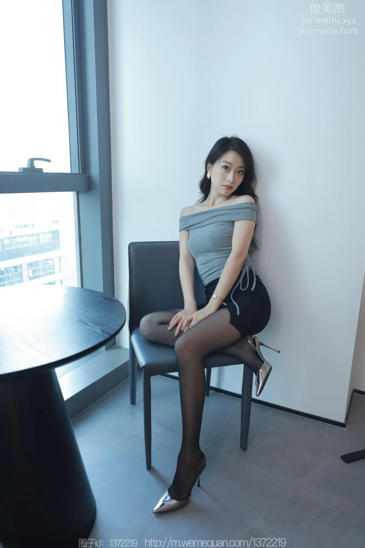 [IESS异思趣向] 2023.07.31 丝享家 1494 小婕《紧身的包臀裙》[85P] page 21