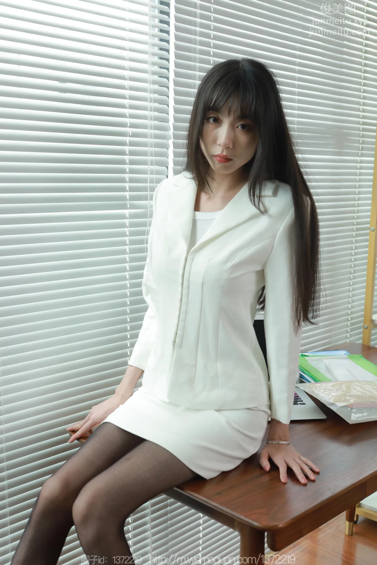 [IESS异思趣向] 2023.08.27 丝享家 1517 团团《洁白无瑕》[81P] page 17