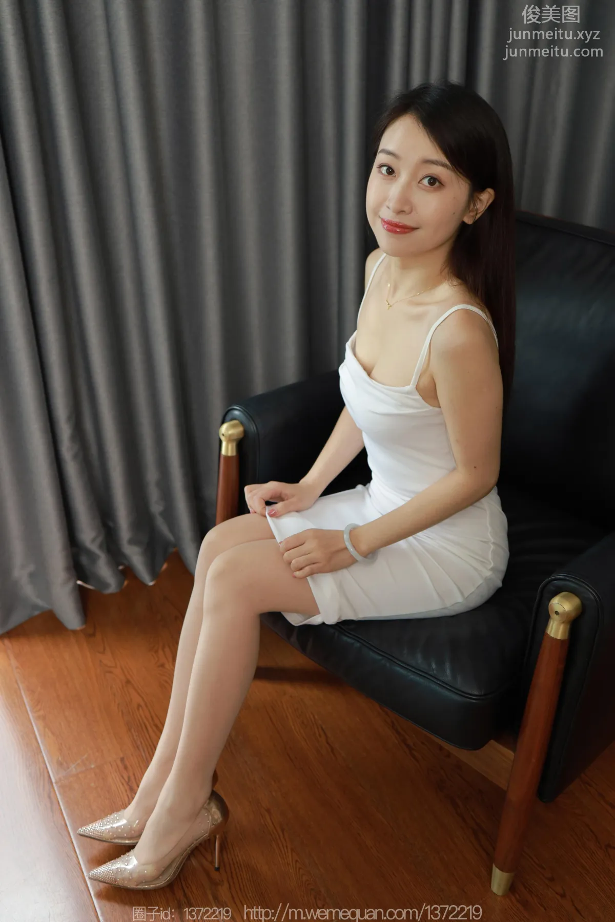 [IESS异思趣向] 2023.08.30 丝享家 1520 小婕《白色包臀裙》[82P] page 77