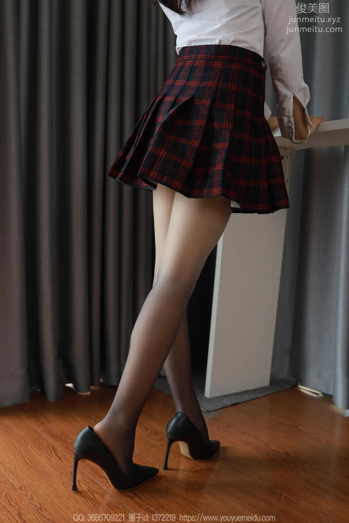 [IESS异思趣向] 2023.12.03 丝享家 1601 小金《挺拔有力》[79P] page 6