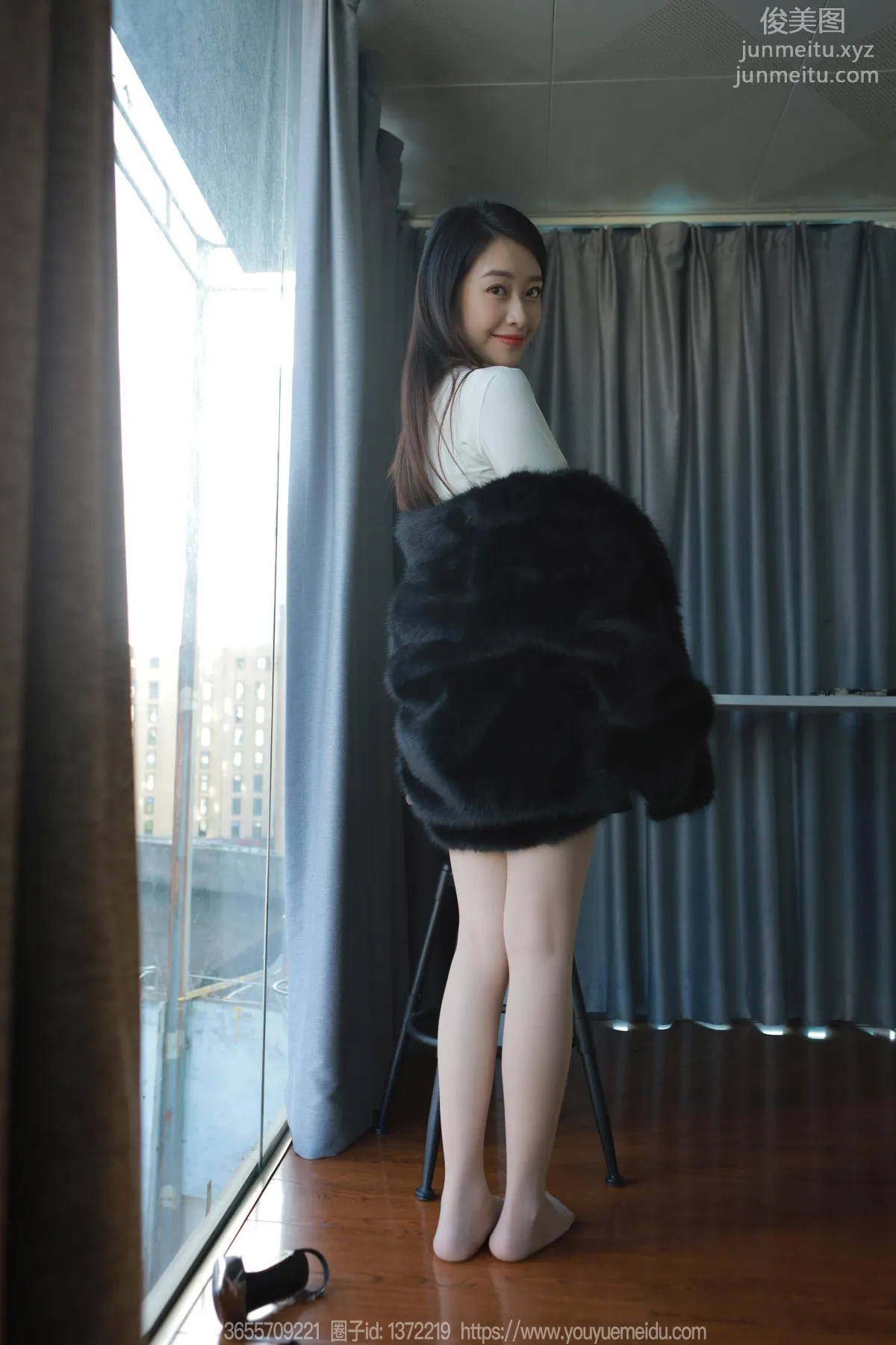 [IESS异思趣向] 2023.12.05 丝享家 1603 小婕《黑色大衣》[86P] page 78