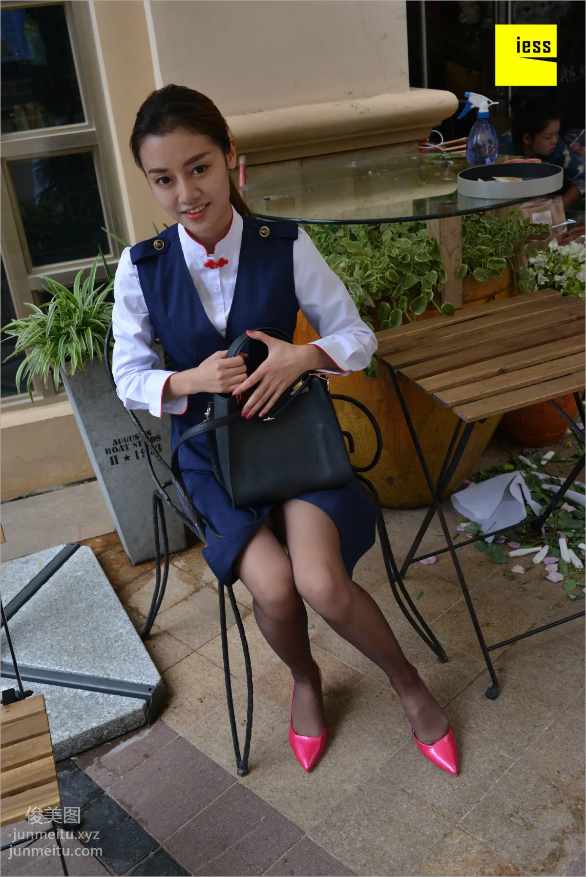 [IESS异思趣向] 2018.09.24 MF.011 晶晶 page 22