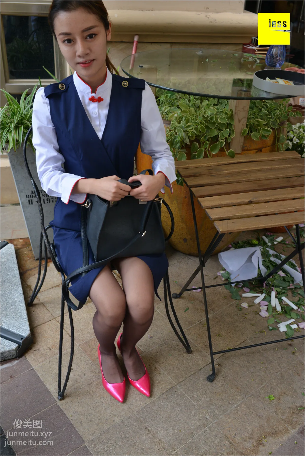 [IESS异思趣向] 2018.09.24 MF.011 晶晶 page 28