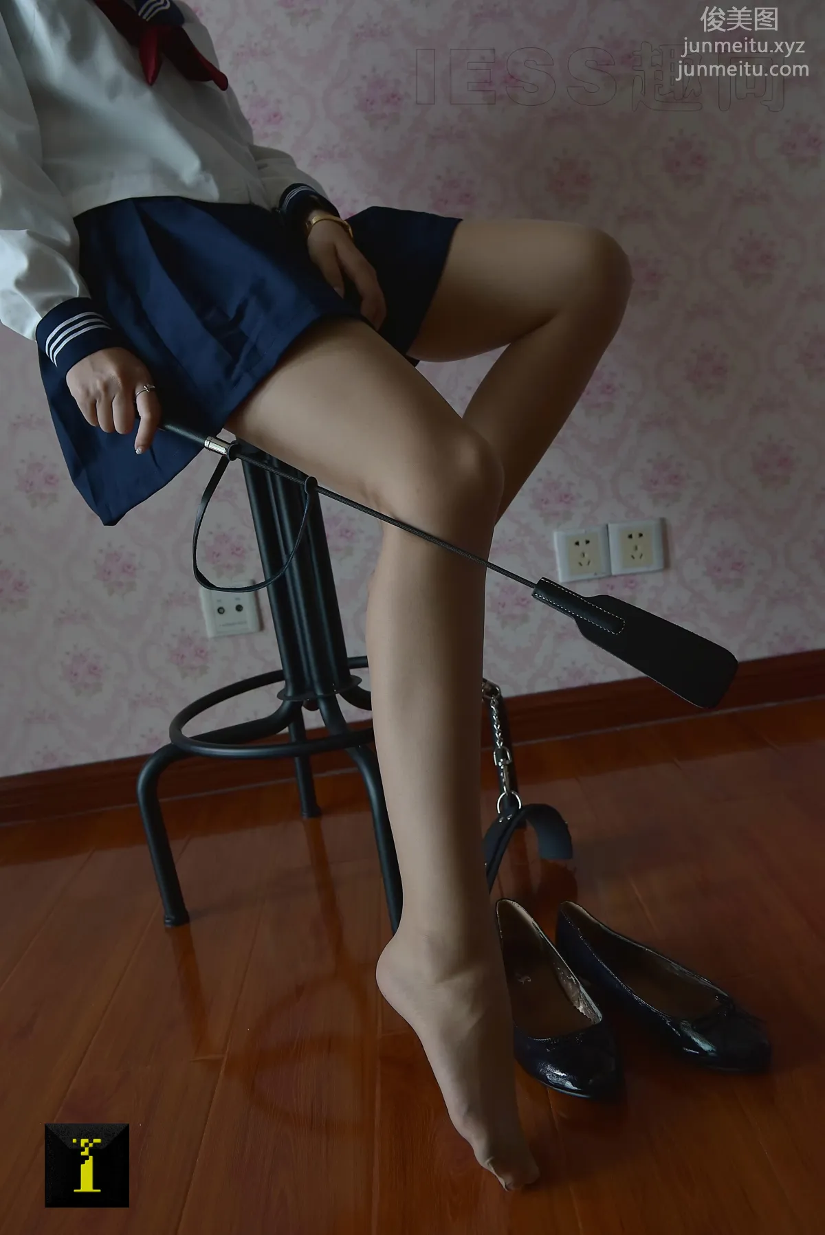 [IESS异思趣向] 普惠集 111 馨月-小皮鞭 [82P] page 22