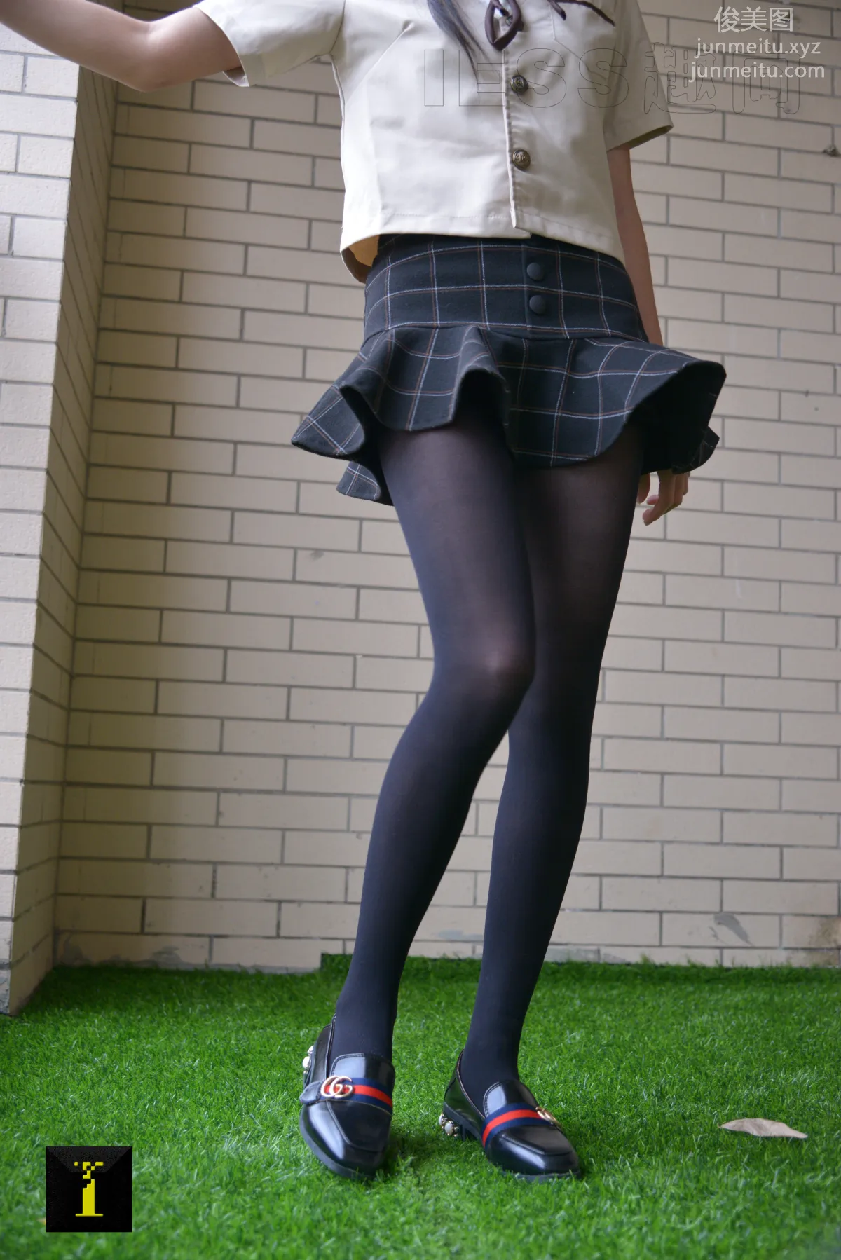 [IESS异思趣向] 普惠集 139-《50D、JK和少女》2 [75P] page 24
