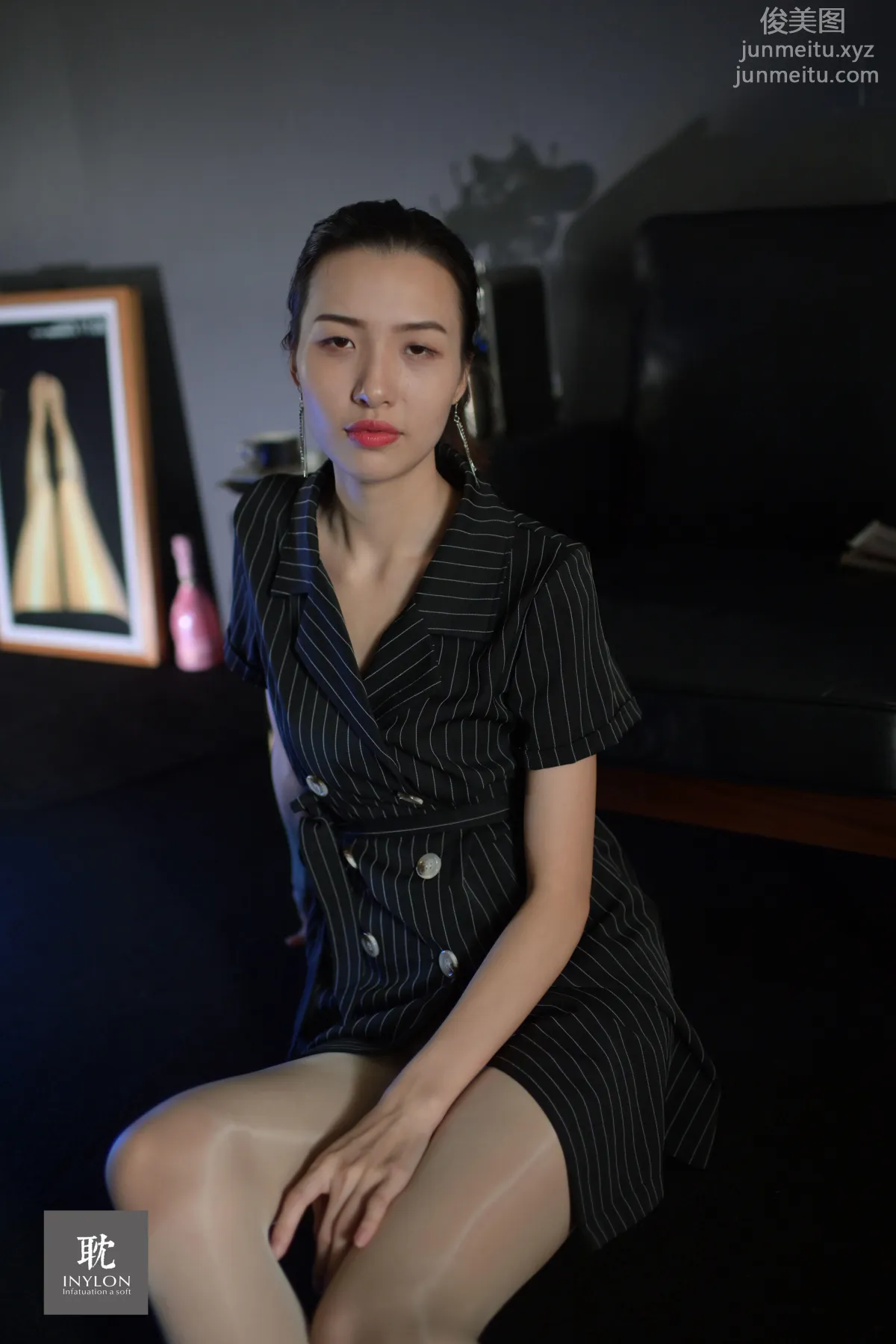 [IESS异思趣向] 普惠集 181-大妞的马油袜II [82P] page 72