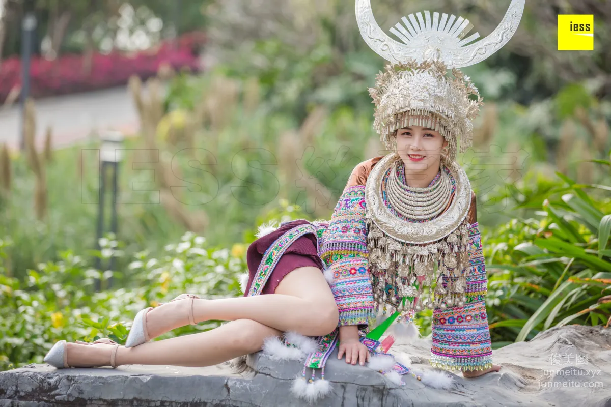 [IESS异思趣向] 2018.12.04《魔鬼周三》特刊45期：九妹- 穿丝袜的苗族九妹 page 11