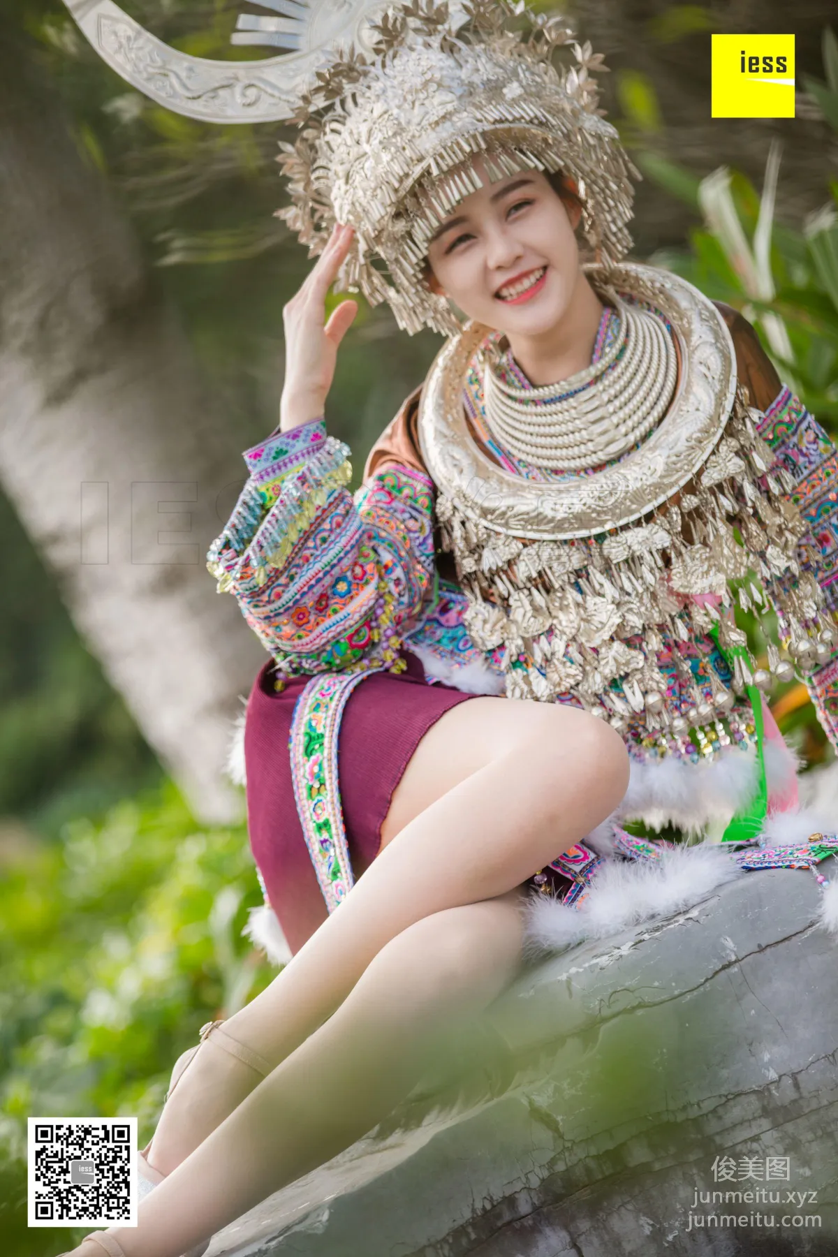 [IESS异思趣向] 2018.12.04《魔鬼周三》特刊45期：九妹- 穿丝袜的苗族九妹 page 20