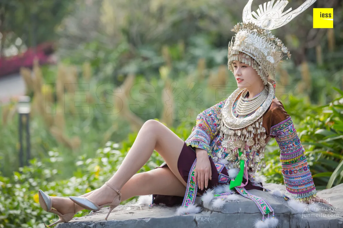 [IESS异思趣向] 2018.12.04《魔鬼周三》特刊45期：九妹- 穿丝袜的苗族九妹 page 35