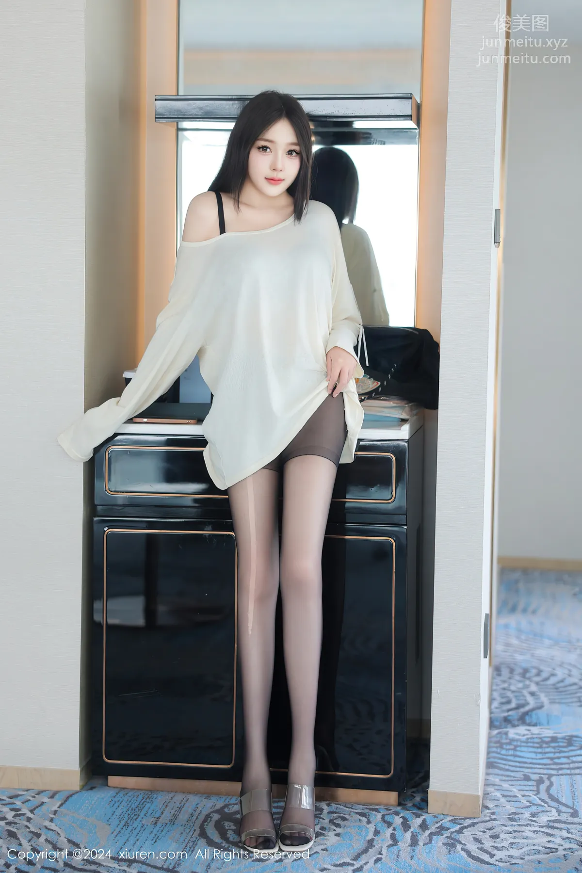 [Xiuren秀人网]2024.08.30 NO.9089 柚柚小奶瓶 page 2