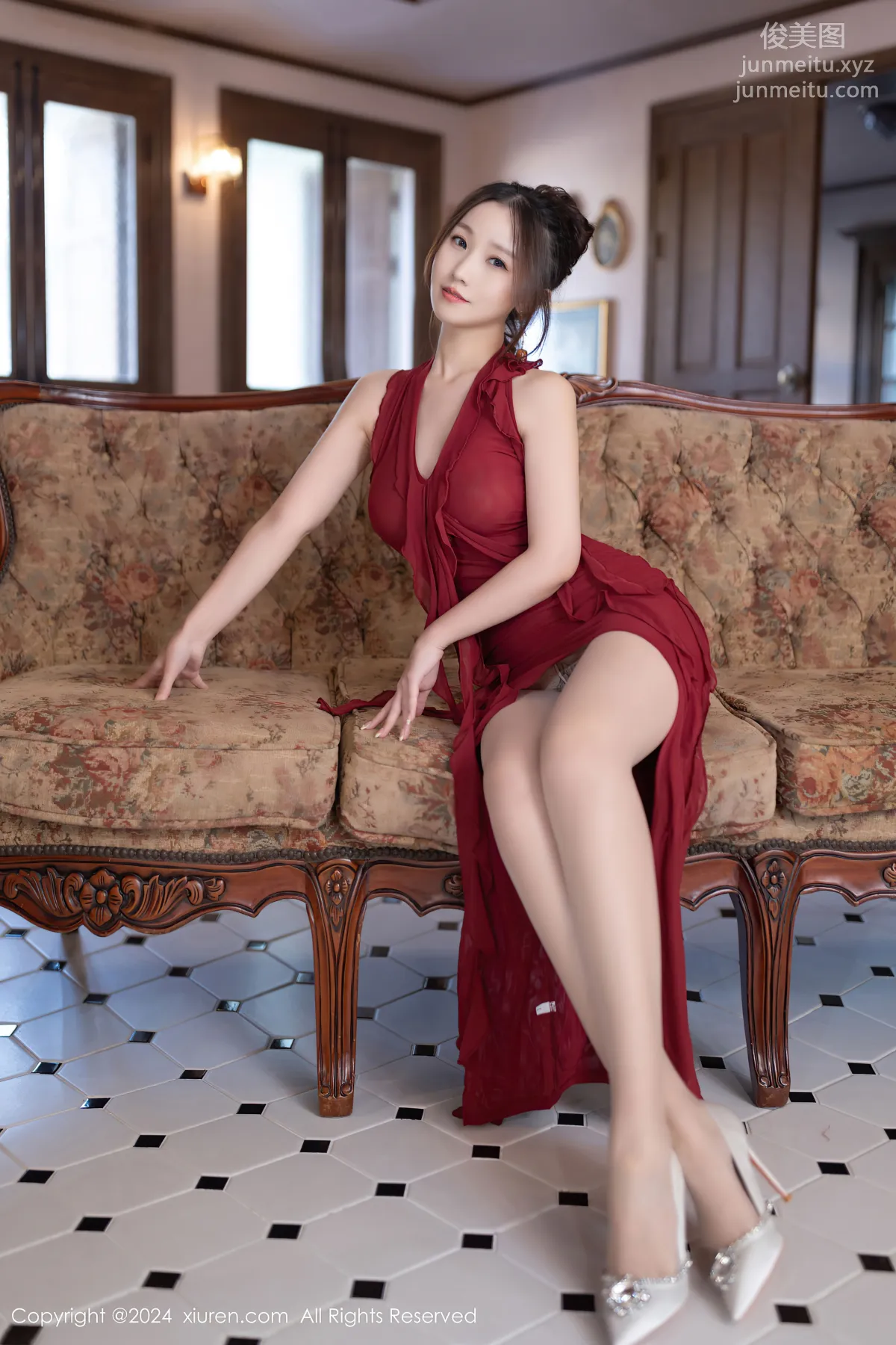 [Xiuren秀人网]2024.10.16 NO.9297 杏子Yada page 4