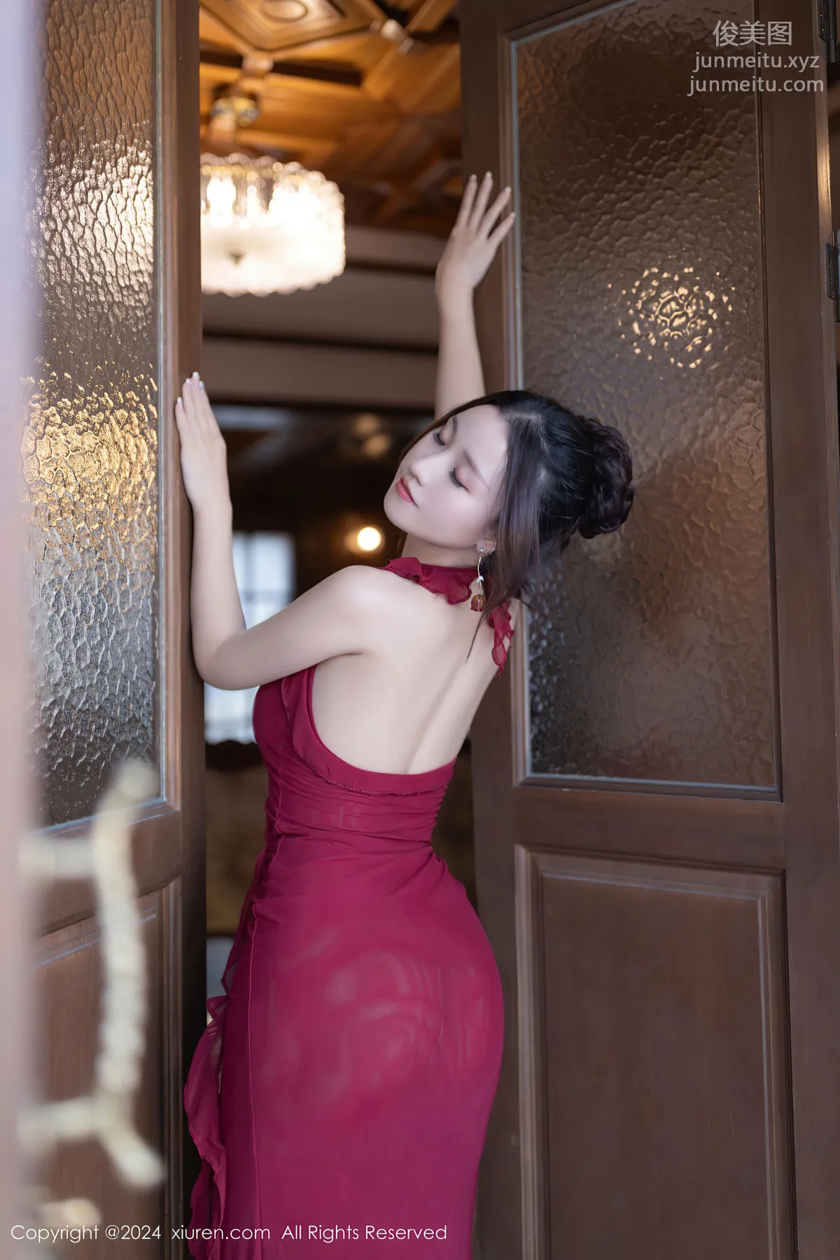 [Xiuren秀人网]2024.10.16 NO.9297 杏子Yada page 16