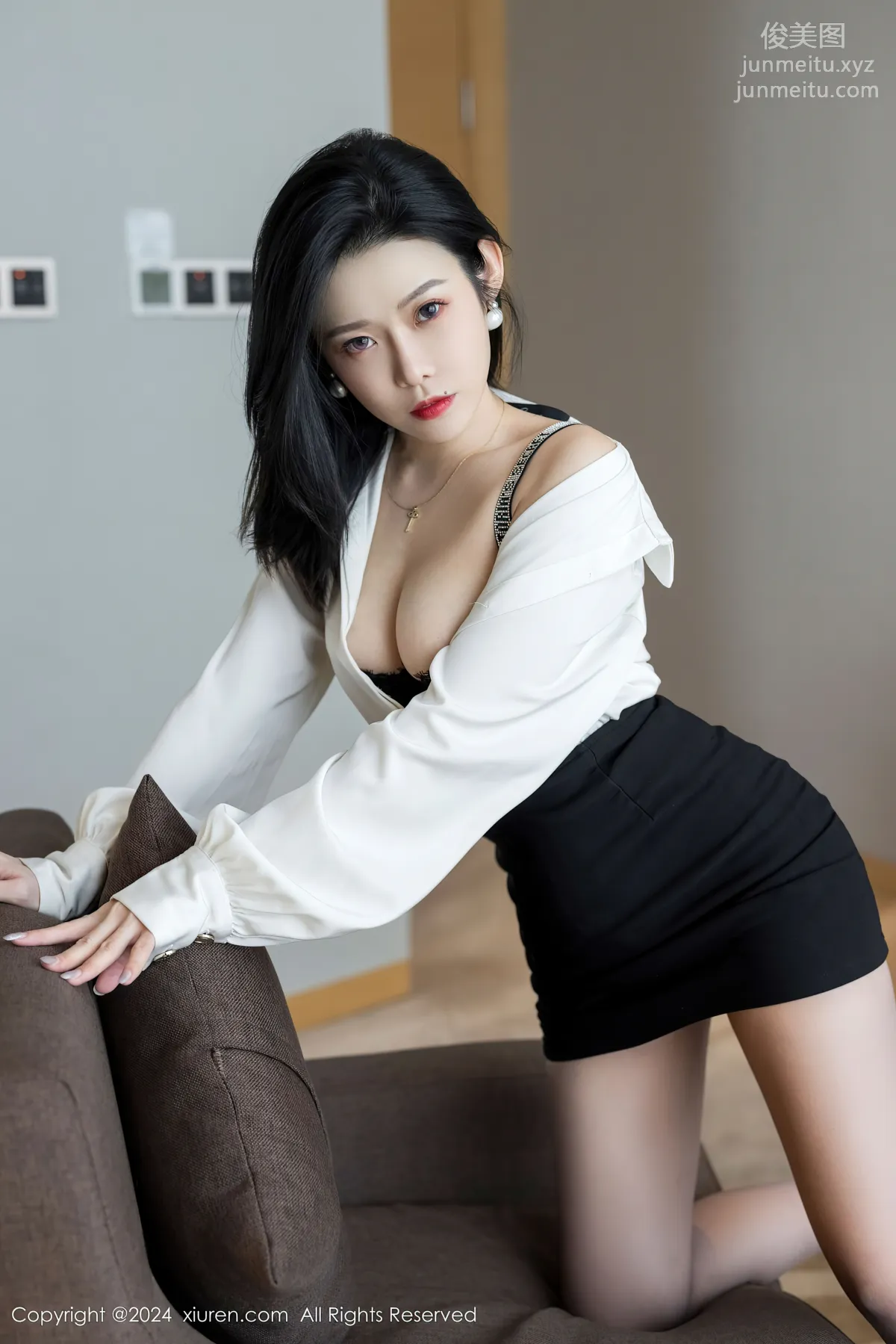 [Xiuren秀人网]2024.10.23 NO.9329 luvian本能 page 9