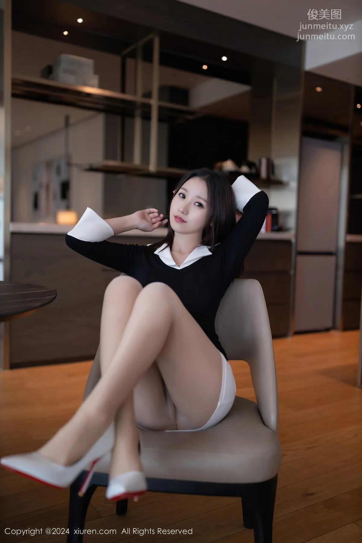 [Xiuren秀人网]2024.12.12 NO.9587 杏子Yada page 11