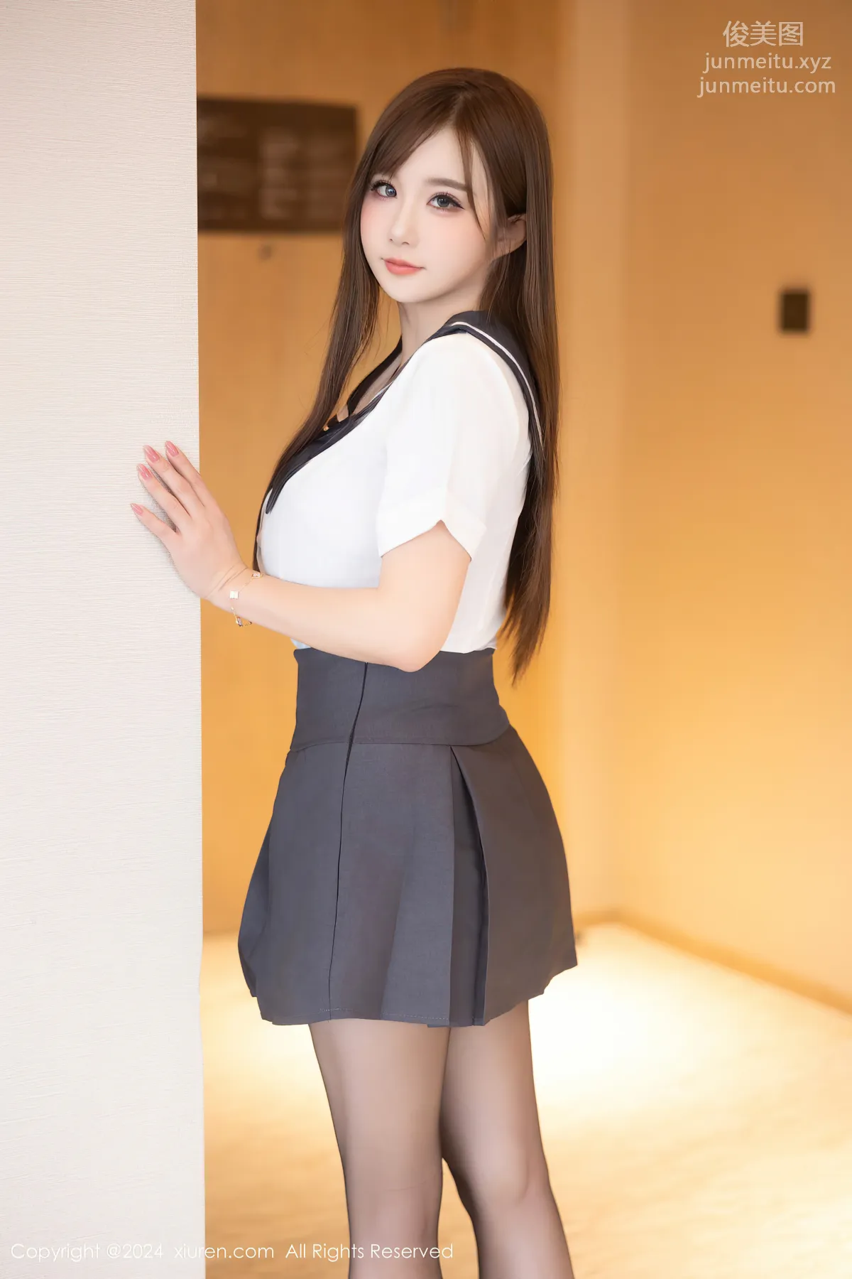 [Xiuren秀人网]2024.12.26 NO.9663 小肉肉咪 page 4