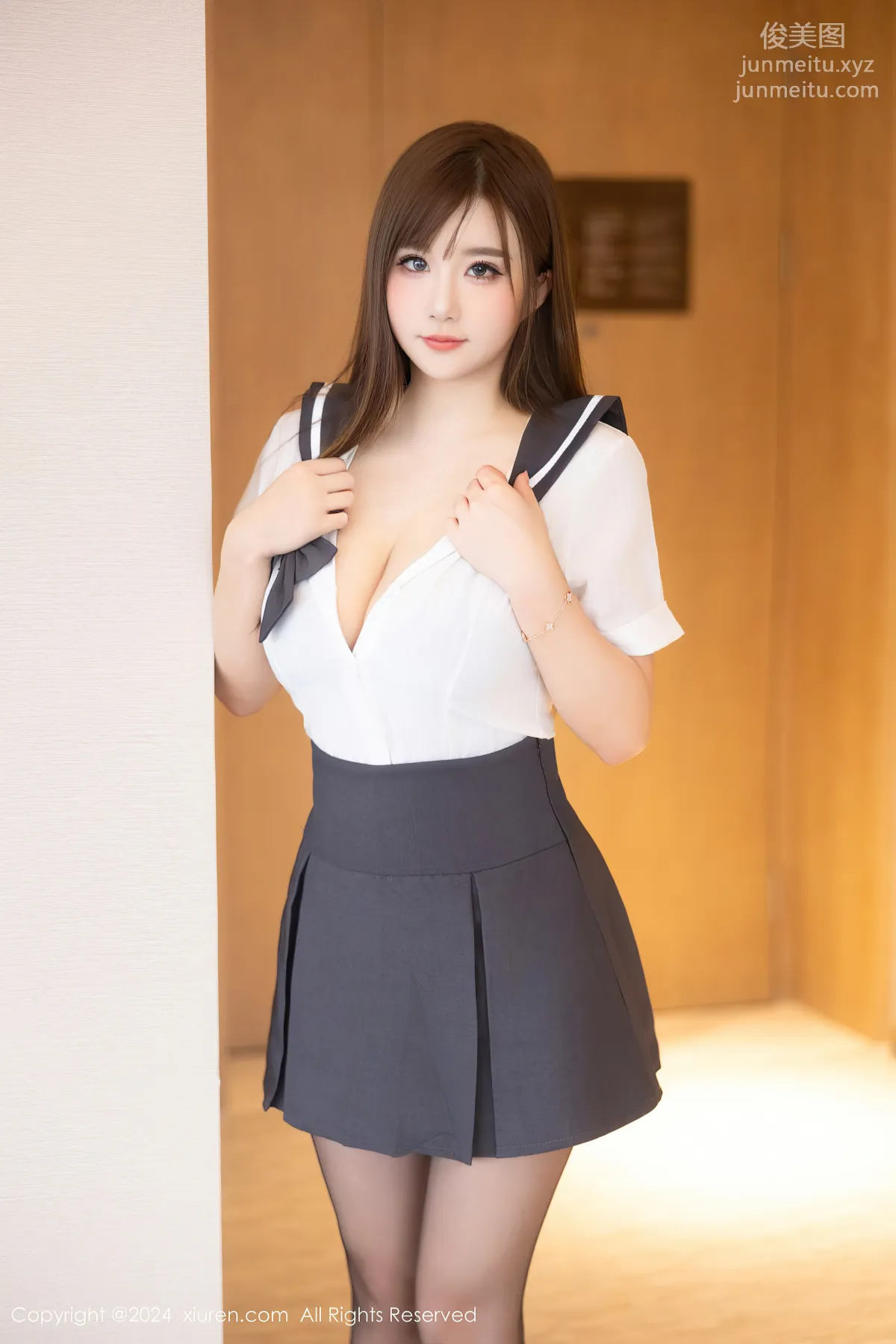 [Xiuren秀人网]2024.12.26 NO.9663 小肉肉咪 page 6