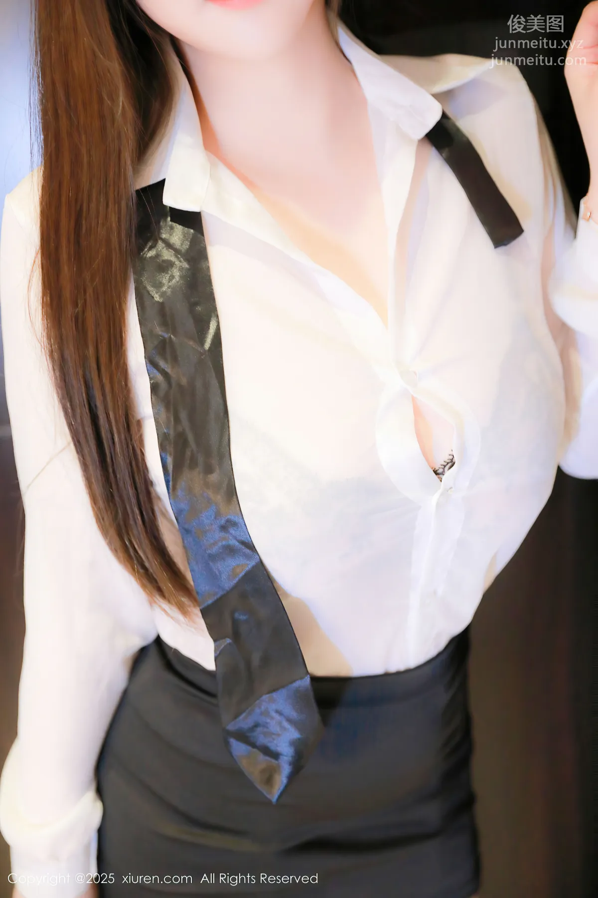 [Xiuren秀人网]2025.01.16 NO.9768 小肉肉咪 page 3