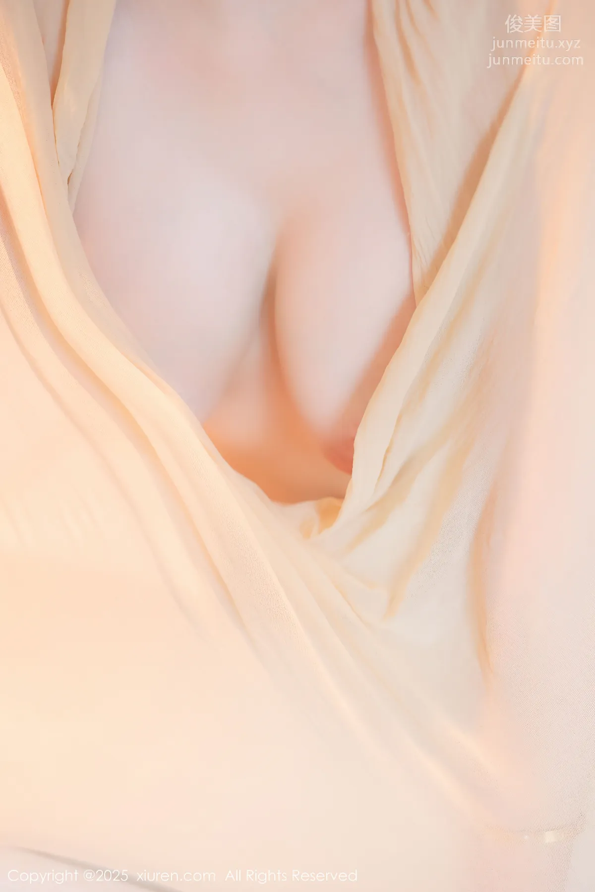 [Xiuren秀人网]2025.01.26 NO.9825 余安安 page 42
