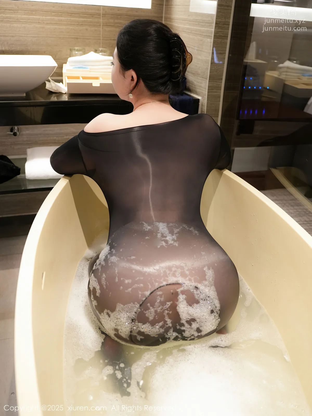 [Xiuren秀人网]2025.02.06 NO.9841 风景尤美 page 38