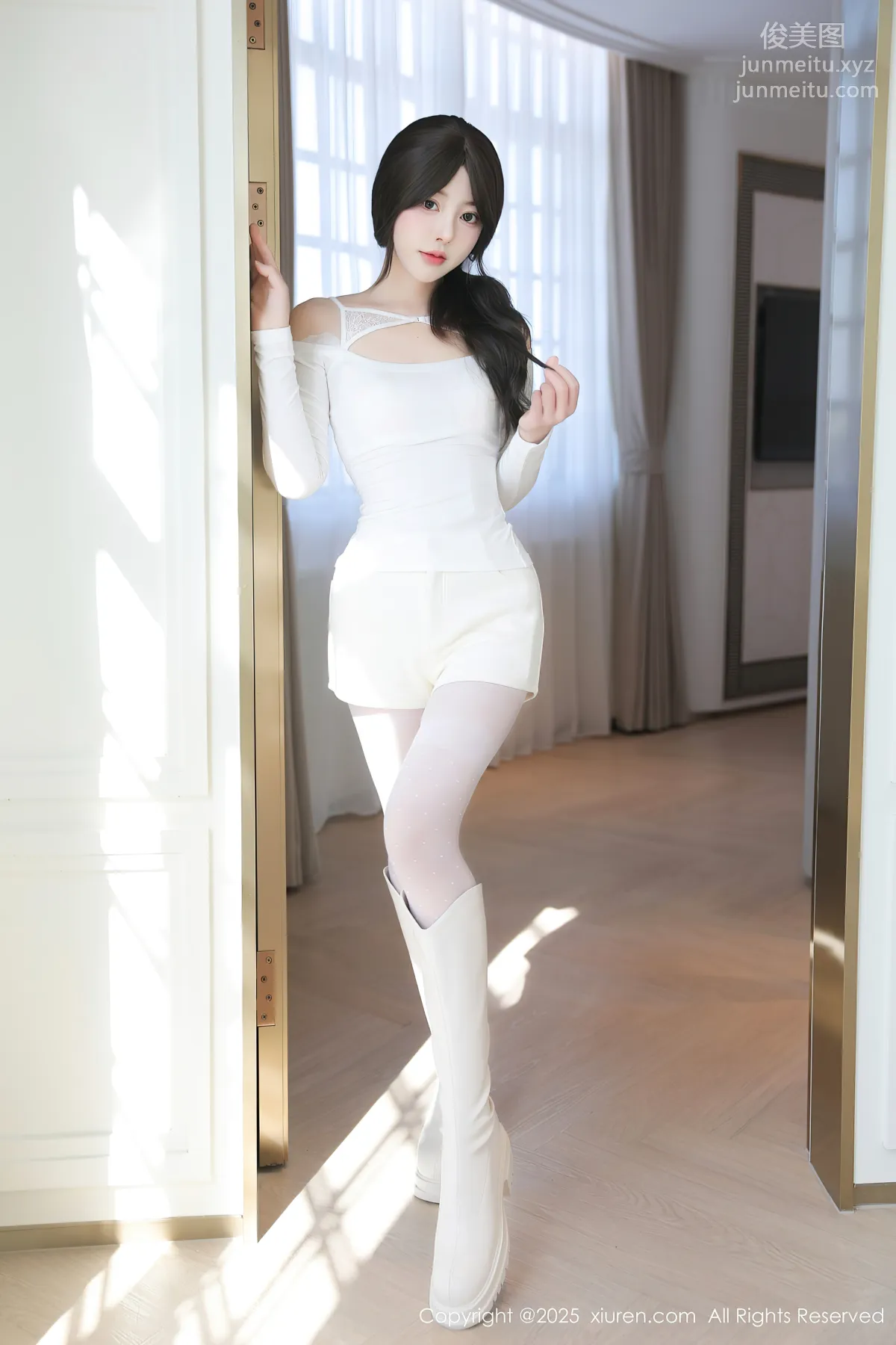 [Xiuren秀人网]2025.02.14 NO.9887 桃妖夭 page 2