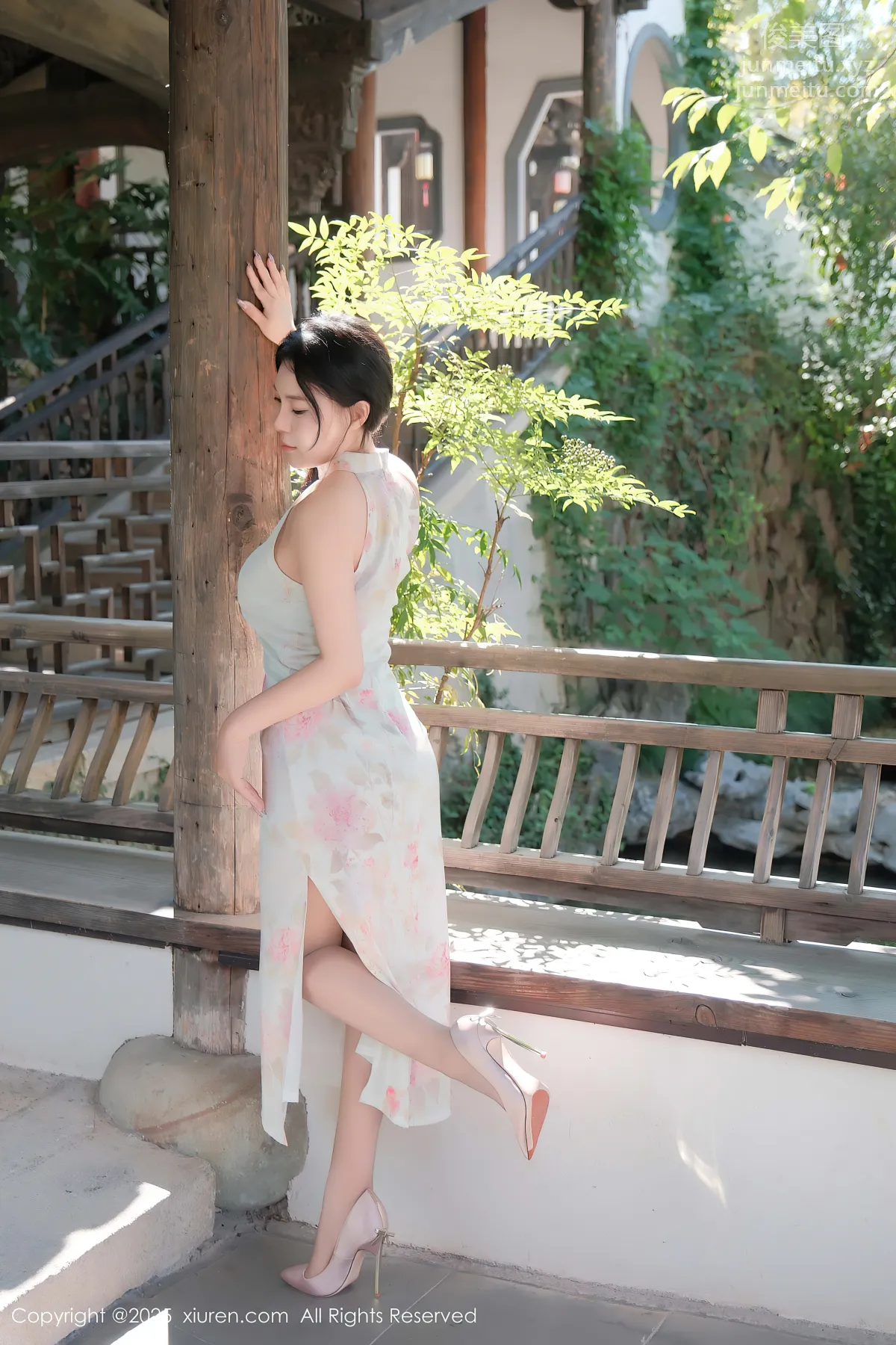[Xiuren秀人网]2025.02.17 NO.9893 麦田 page 14