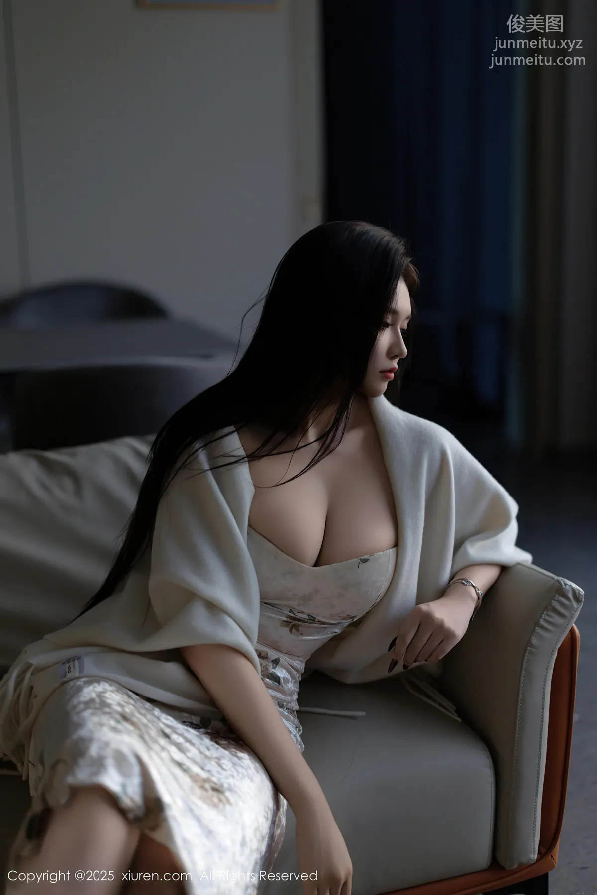 [Xiuren秀人网]2025.02.18 NO.9899 娜比 page 2