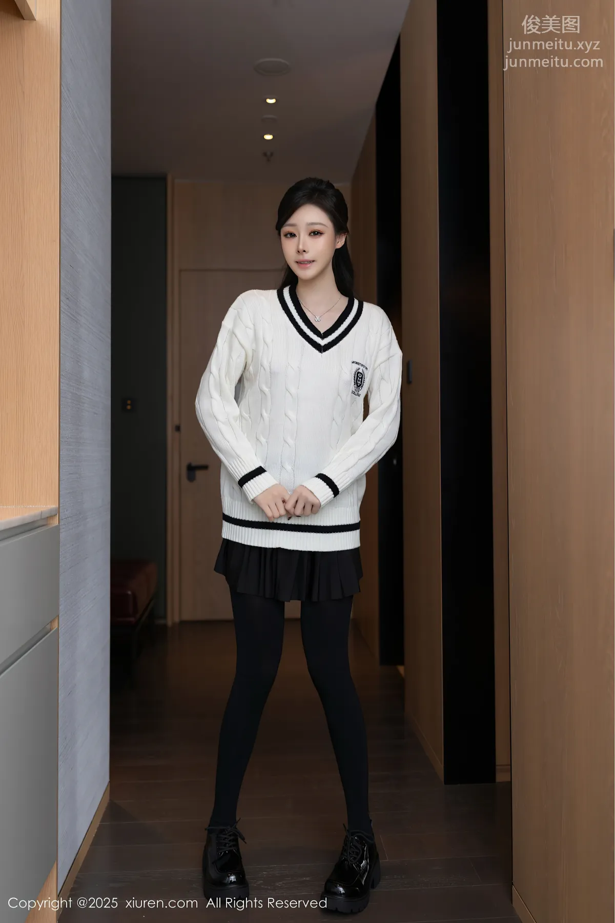 [Xiuren秀人网]2025.03.07 NO.9986 小逗逗 page 3
