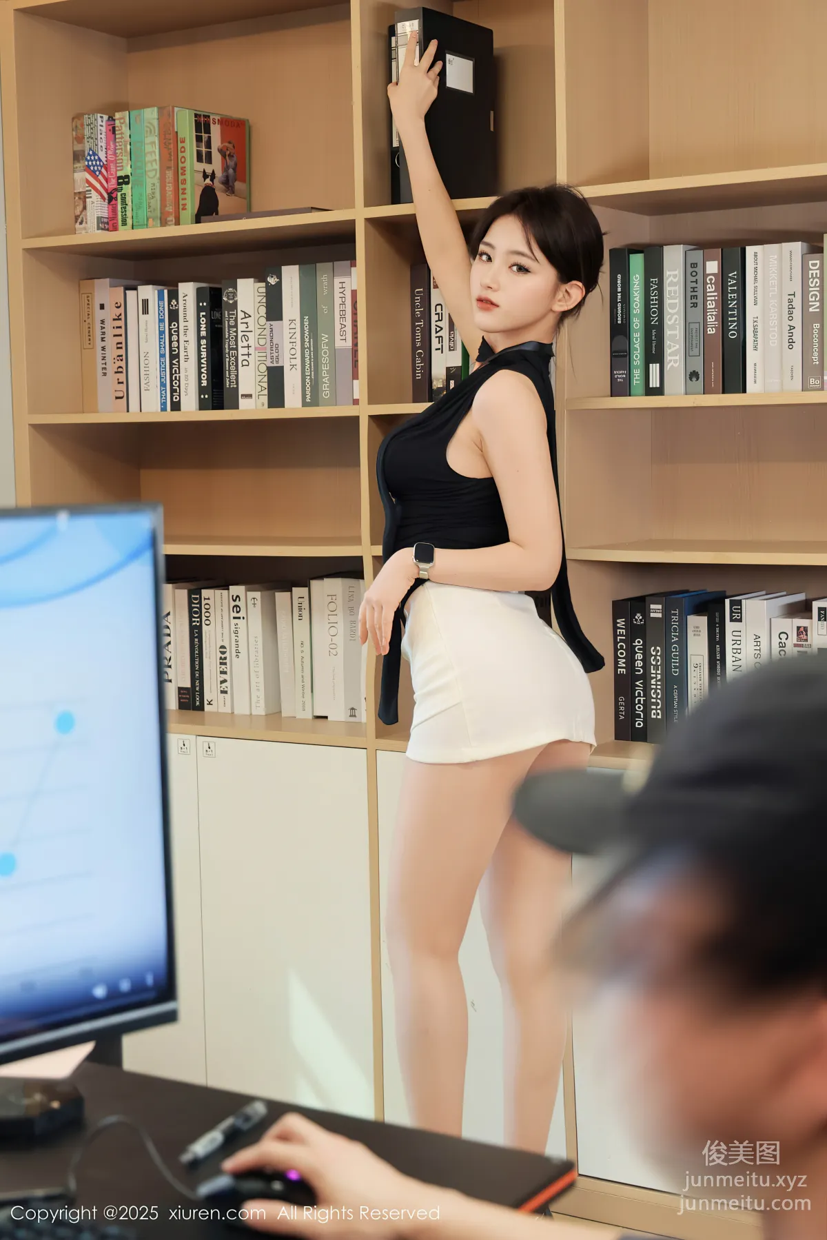[Xiuren秀人网]2025.03.21 NO.10052 小橘子orange page 18