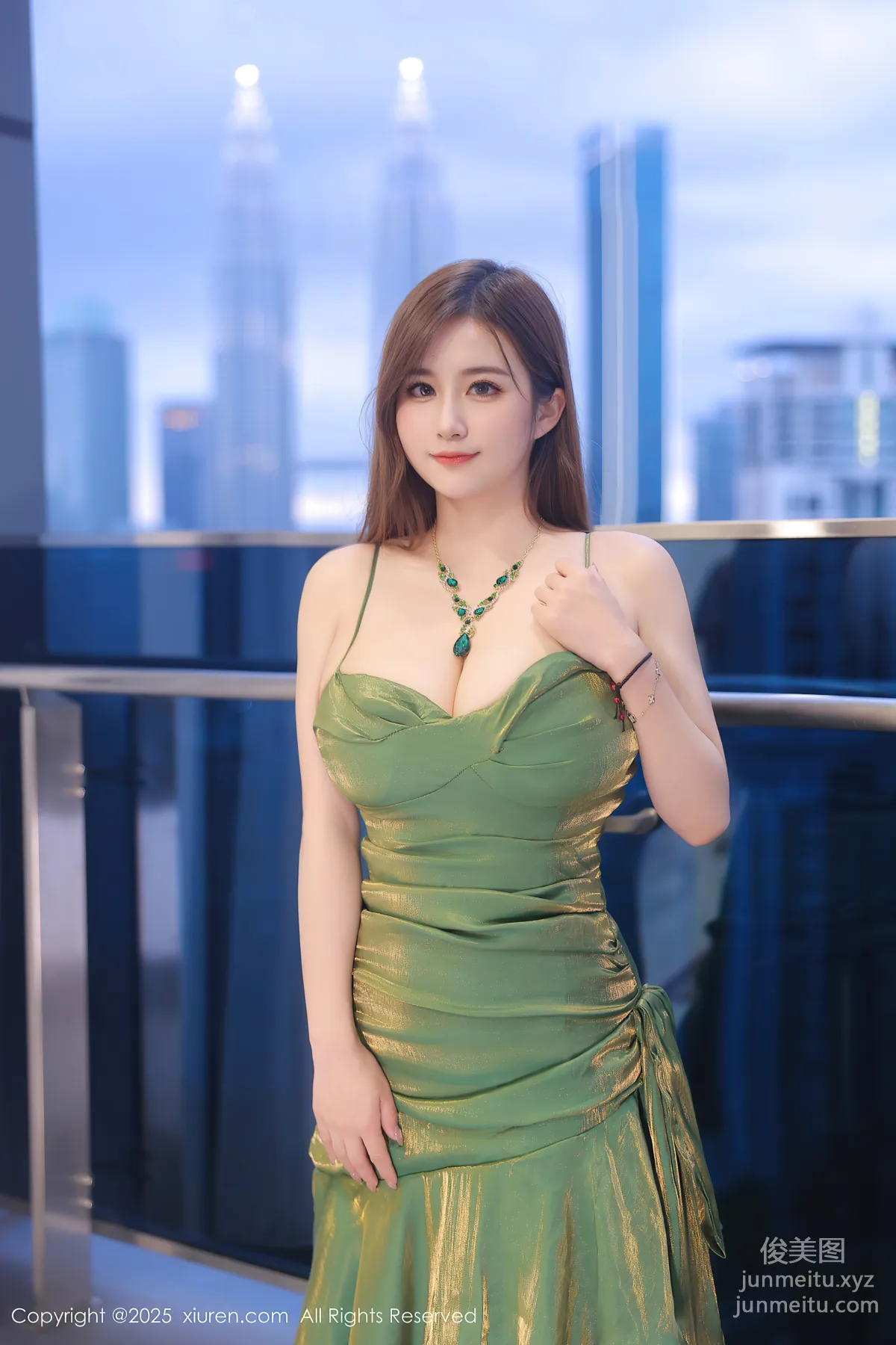 [Xiuren秀人网]2025.04.18 NO.10169 小肉肉咪 page 2