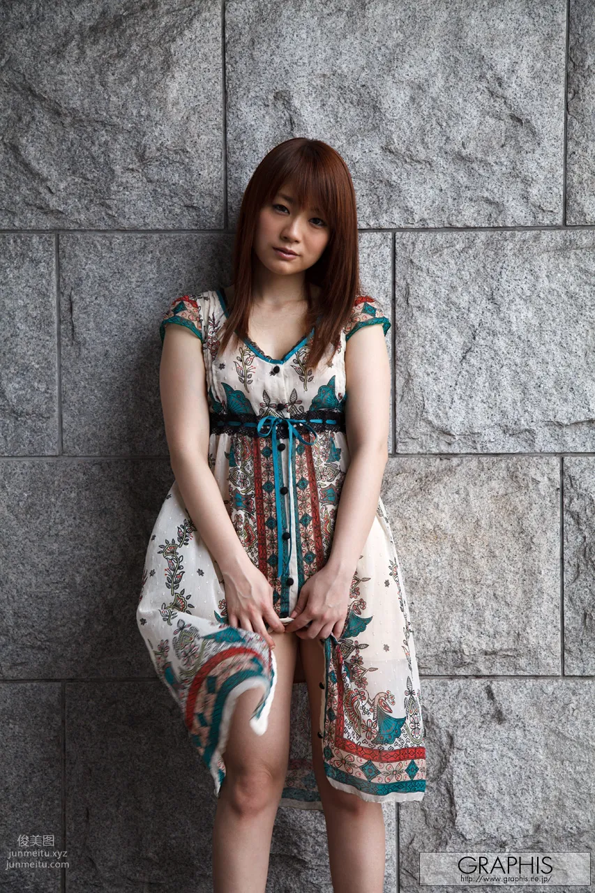 2012-06 Mayuka Akimoto page 15