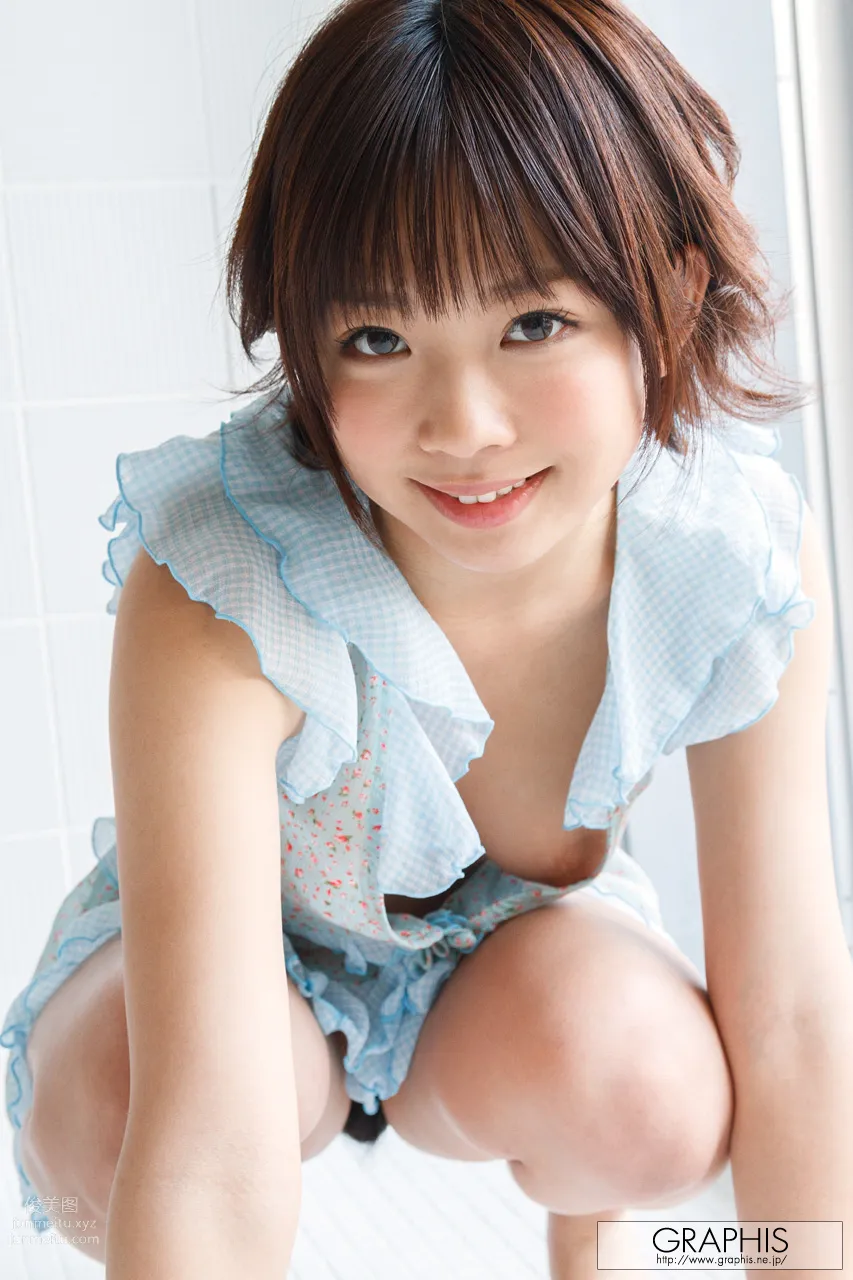 2013-03 Mana Sakura page 4