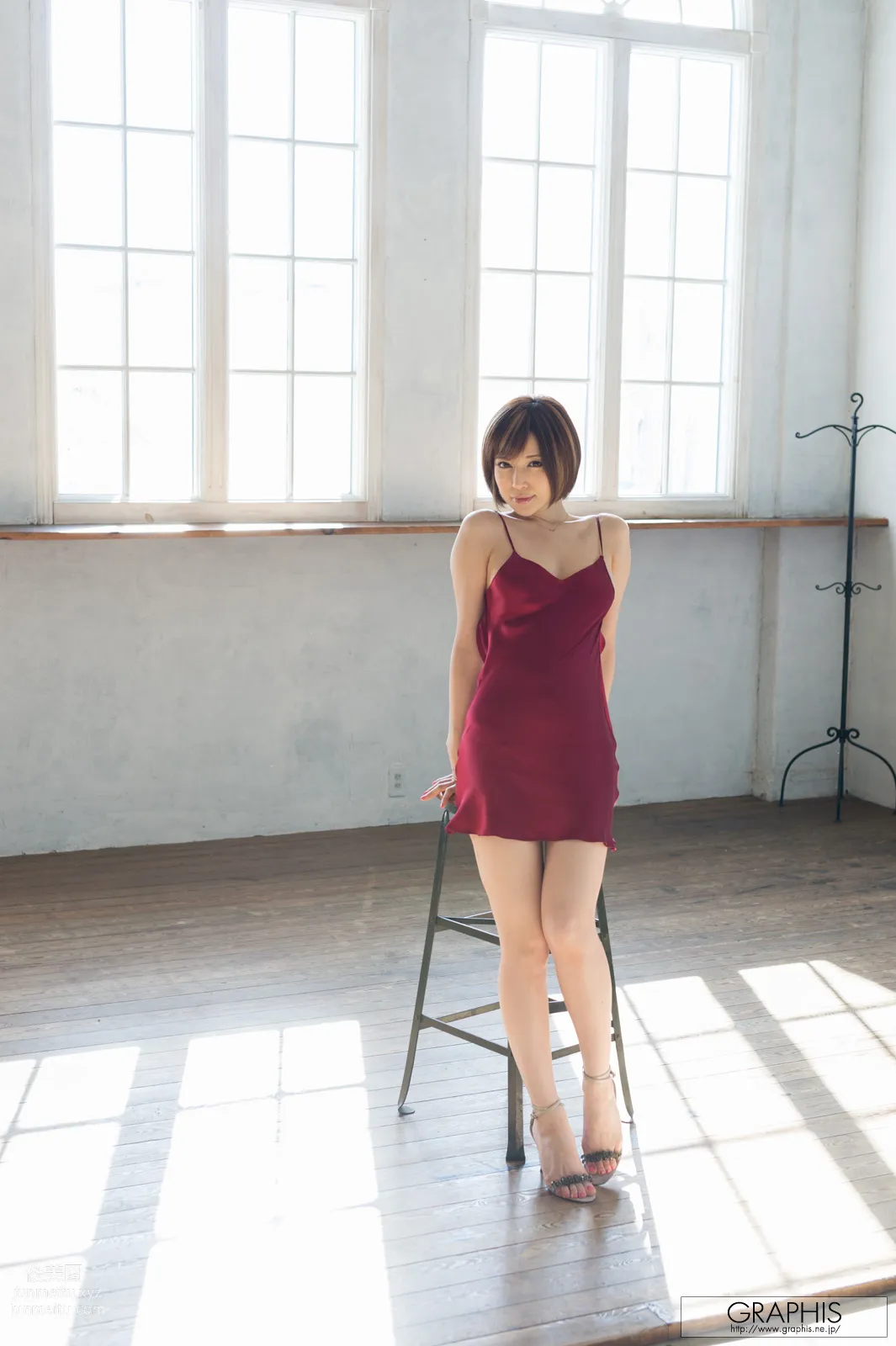 2013-12-06 Yuria Satomi - [Foxy Lady] page 21