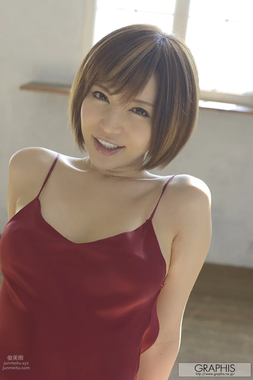 2013-12-06 Yuria Satomi - [Foxy Lady] page 3