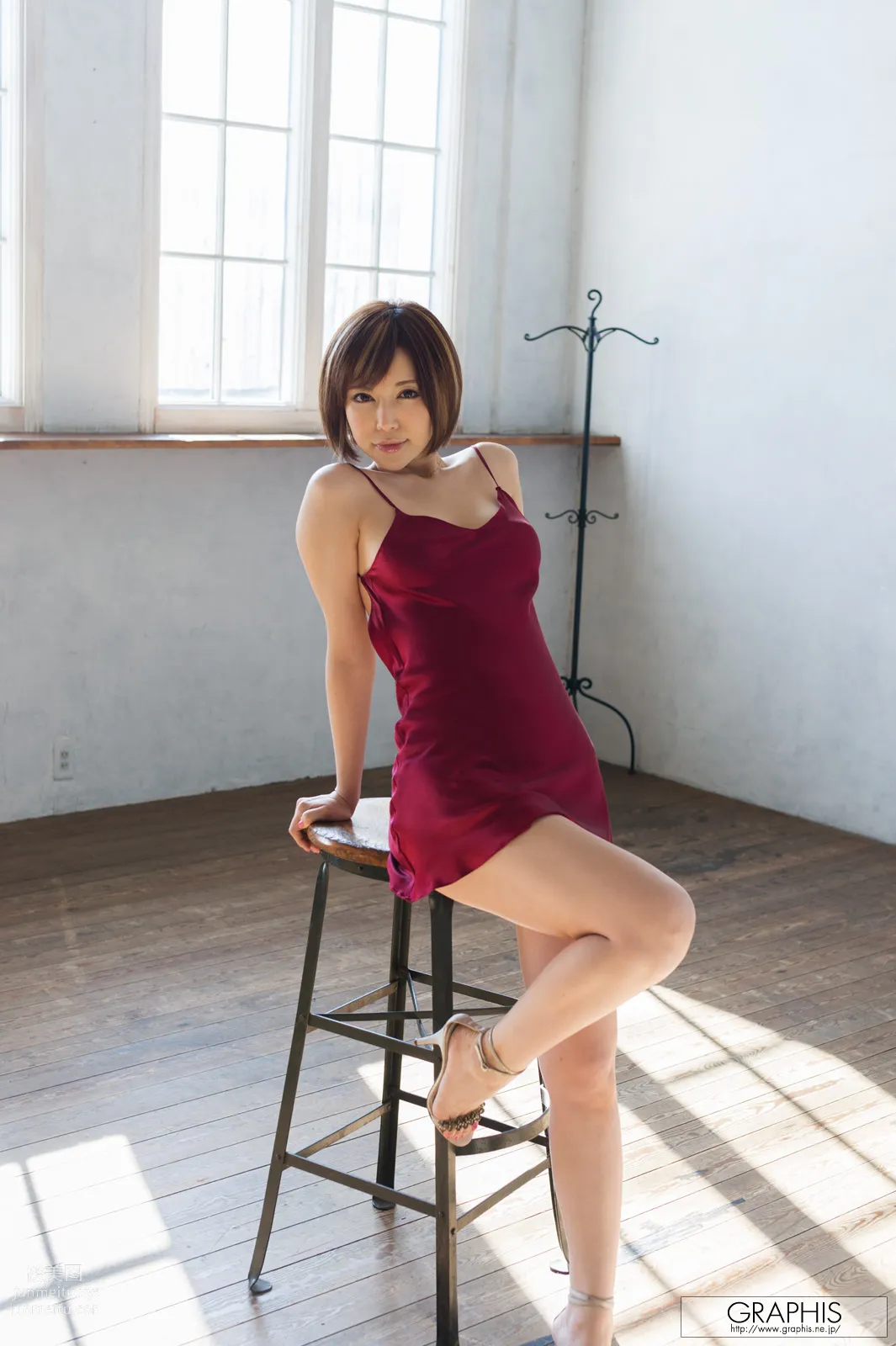 2013-12-06 Yuria Satomi - [Foxy Lady] page 22