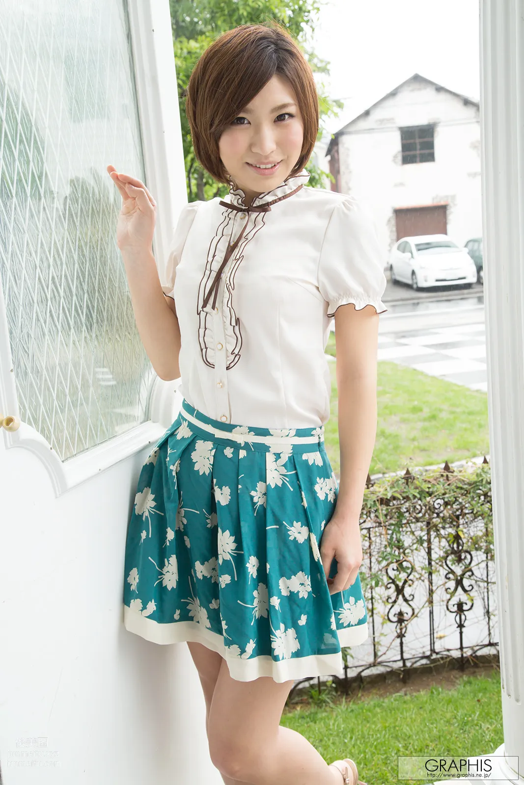 [Graphis] 2014.08 01 初脱ぎ娘！ 夏希みなみ page 3