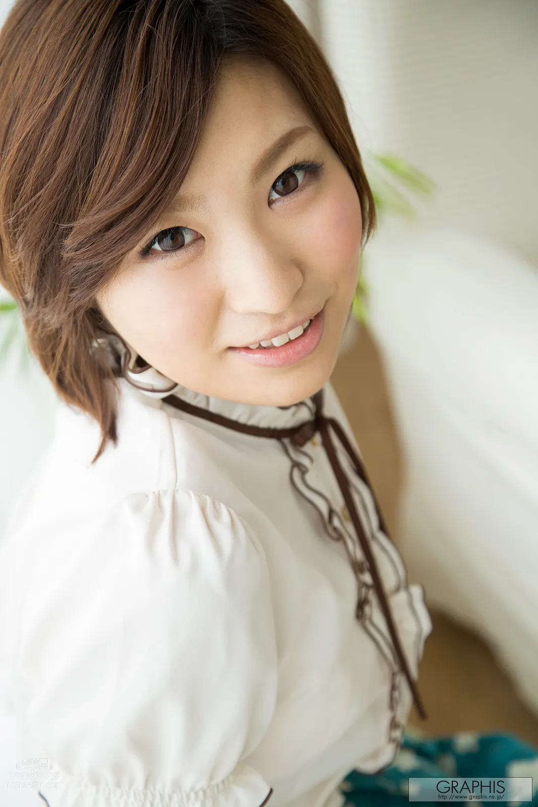 [Graphis] 2014.08 01 初脱ぎ娘！ 夏希みなみ page 10