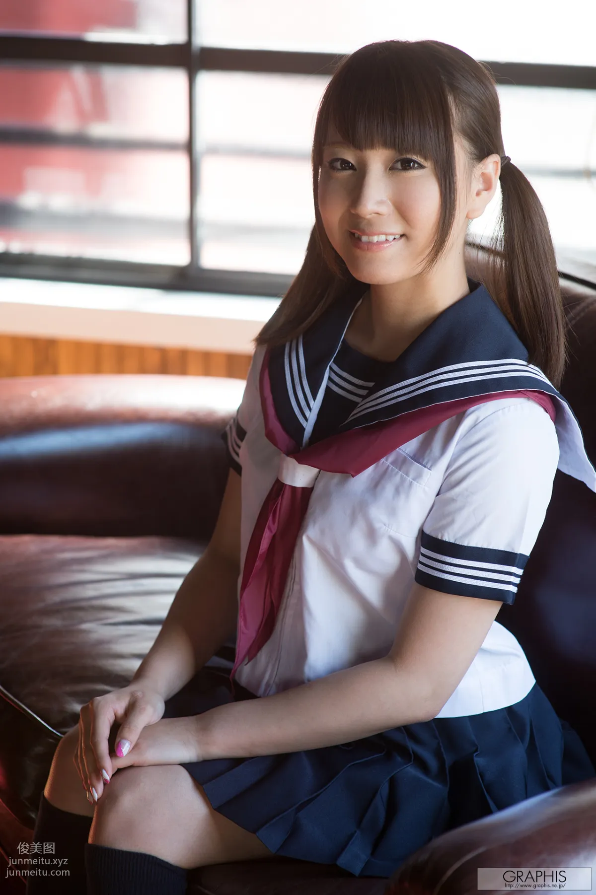 [Graphis] 2014.12.01 Gals 初川 page 42