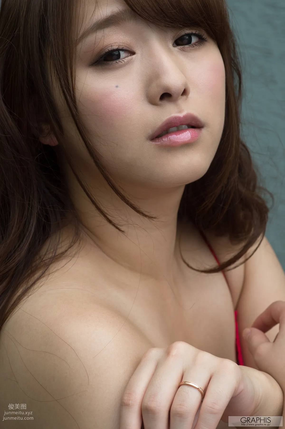 [Graphis] 2014.12.08 白石茉莉奈 page 38