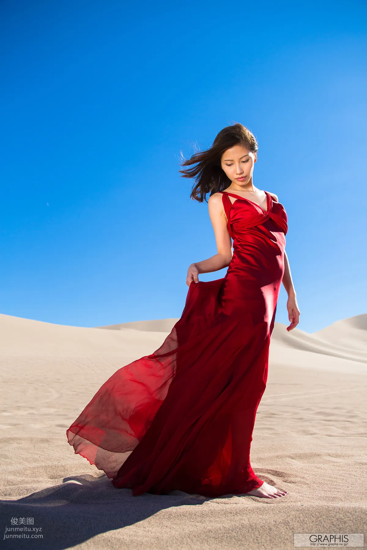 [Graphis] 2014.12.19 WINTER SPECIAL 2014 橫山美雪 page 3