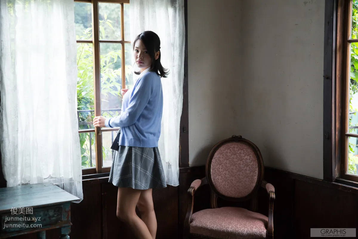 [Graphis] 2015-12-14 初脱ぎ娘 Manaka Minami 南真菜果 page 70