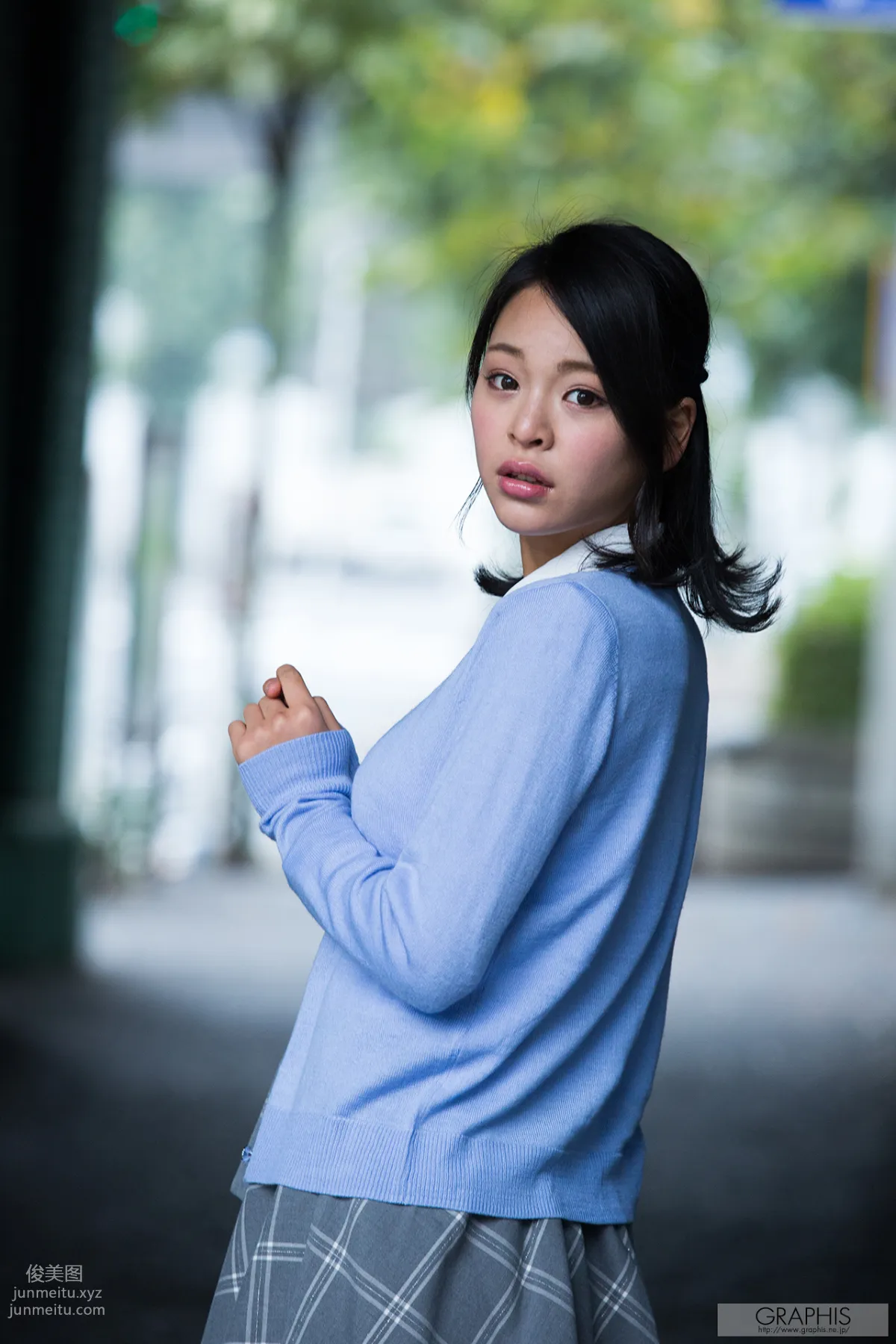 [Graphis] 2015-12-14 初脱ぎ娘 Manaka Minami 南真菜果 page 69