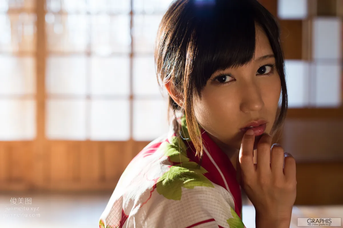 [Graphis] 2015-12-25 Winter Special Gallery - Riku Minato(湊莉久) page 63