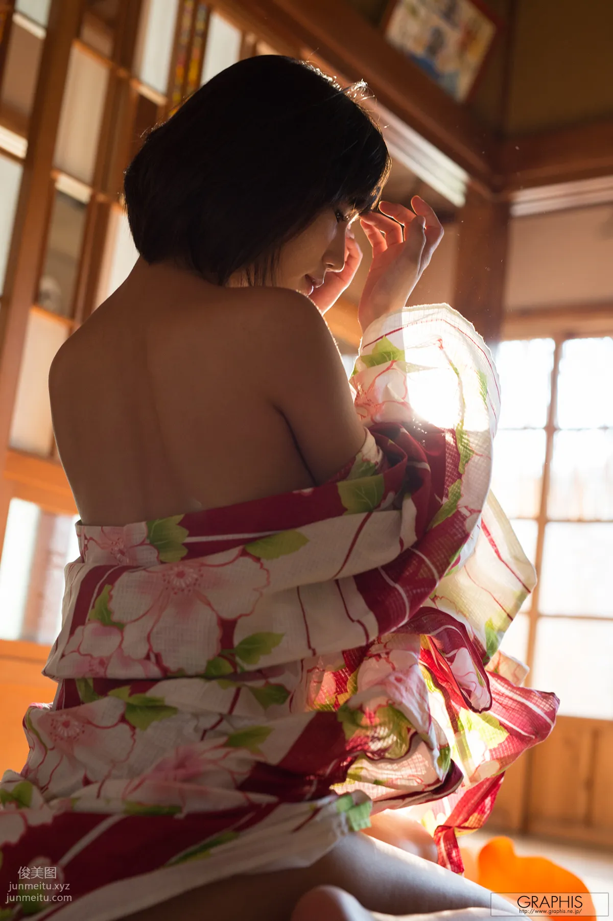 [Graphis] 2015-12-25 Winter Special Gallery - Riku Minato(湊莉久) page 67