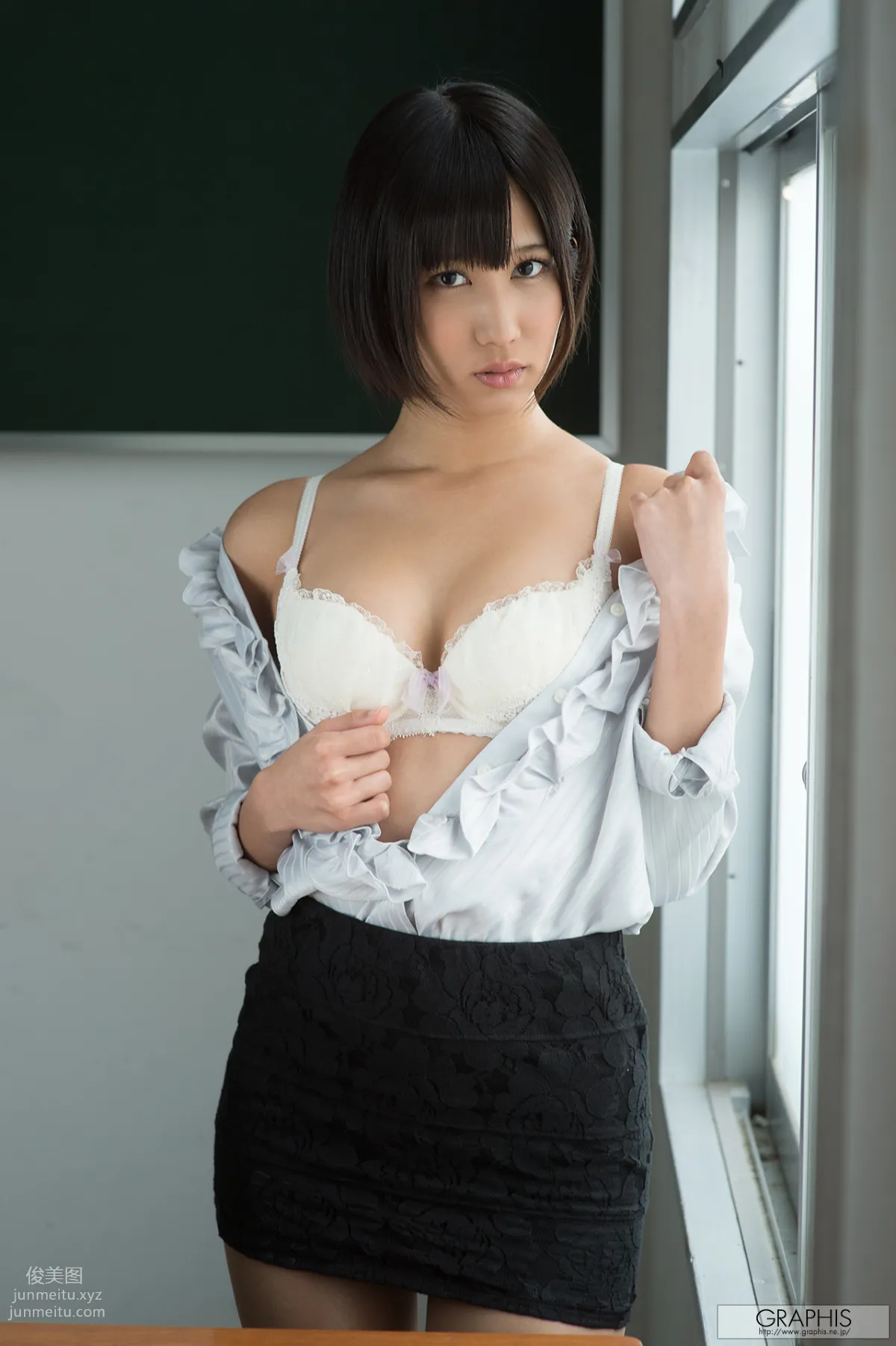 [Graphis] 2015.01.05 Gals 湊莉久 page 101