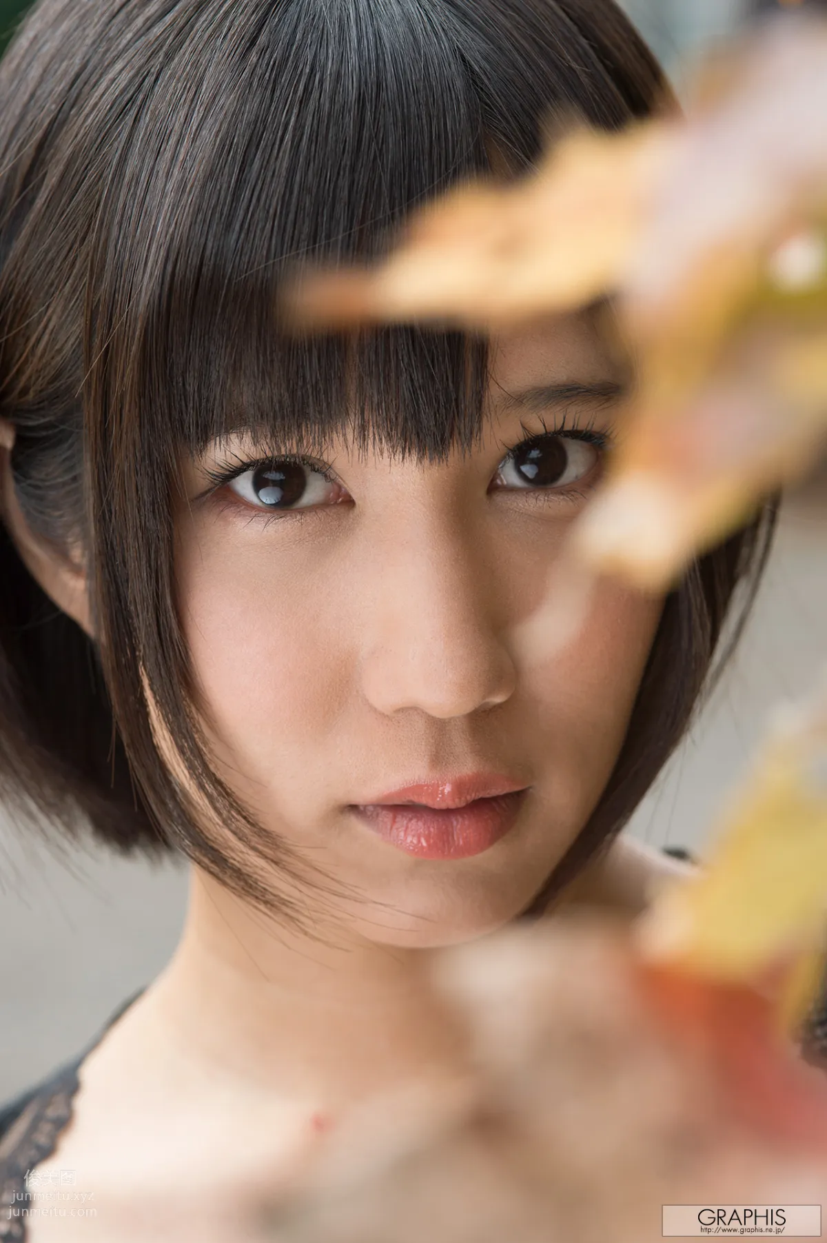 [Graphis] 2015.01.05 Gals 湊莉久 page 35